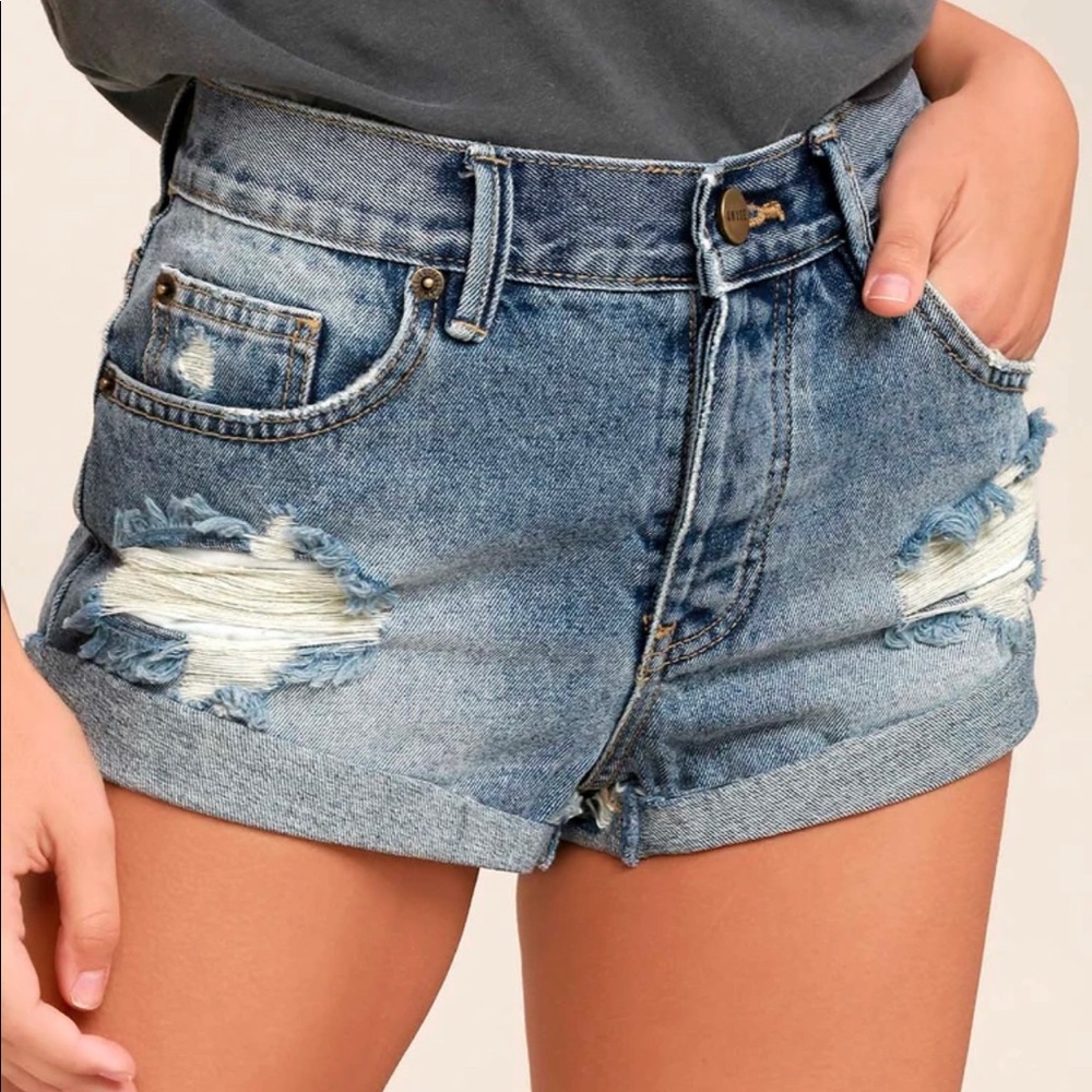 Amuse society jean shorts size 24
